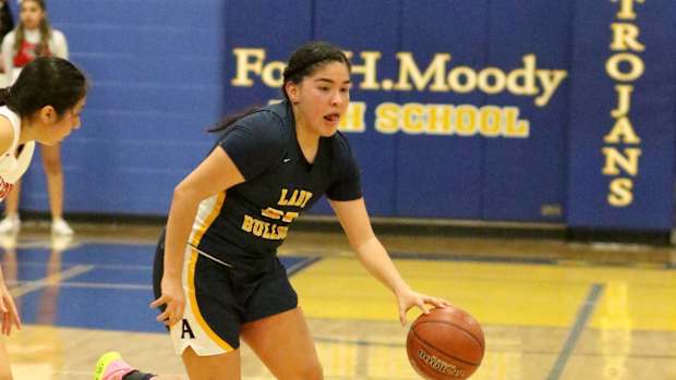 san antonio stevens laredo alexander girls basketball playoffs00003